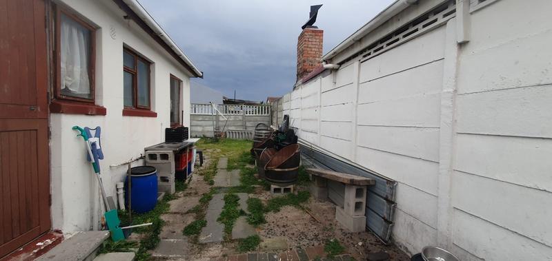 2 Bedroom Property for Sale in Lotus River Western Cape